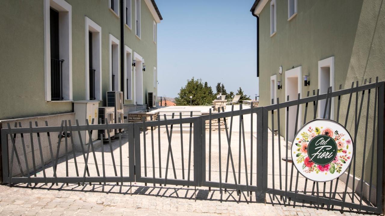 Otel Fiori- Urla Σμύρνη Εξωτερικό φωτογραφία