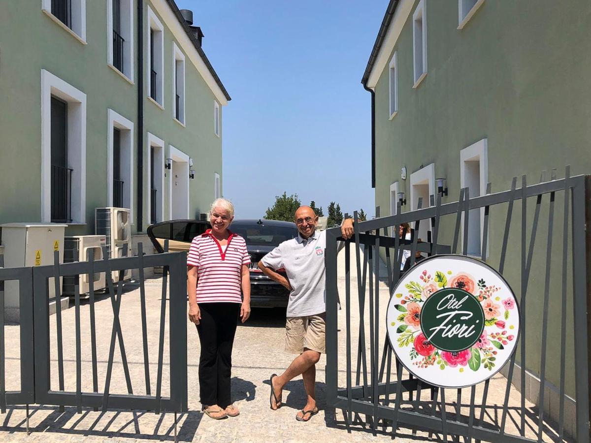 Otel Fiori- Urla Σμύρνη Εξωτερικό φωτογραφία